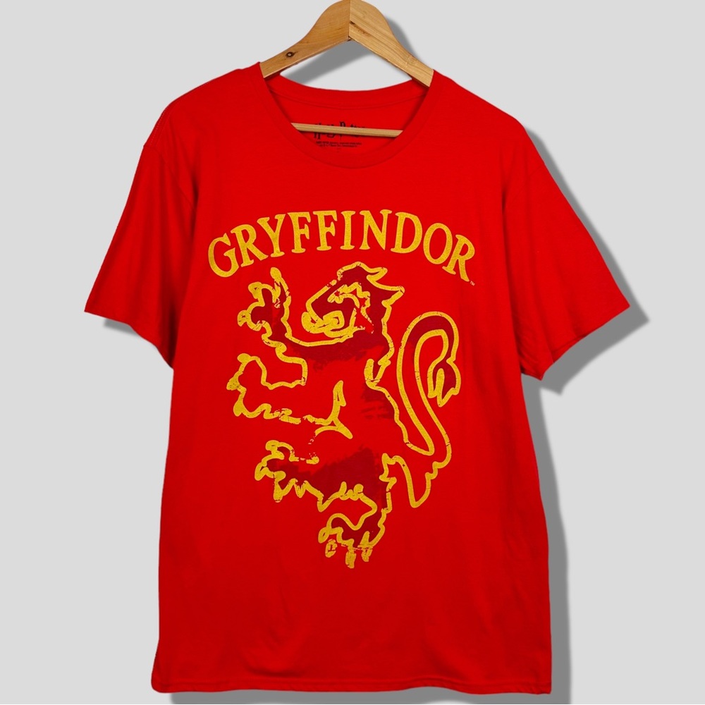 Harry Potter Gryffindor Red Graphic Crewneck Short Sleeve T Shirt
